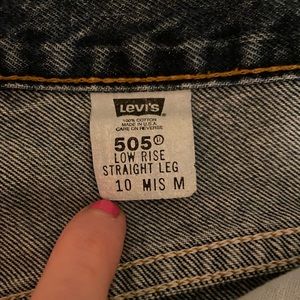 Levi jeans size 505